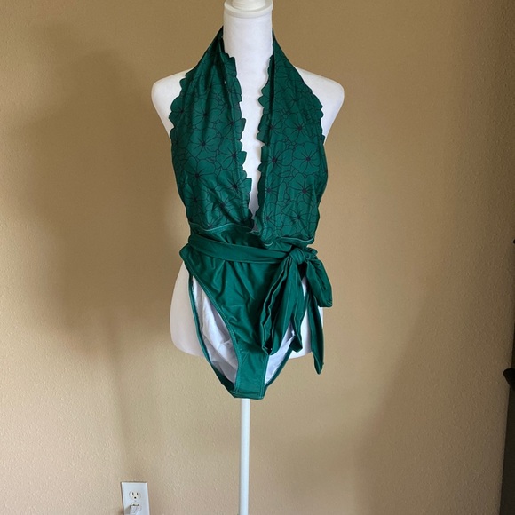 Coveshe Other - Coveshe Black/Green One piece swimsuit with pareo - Brand New